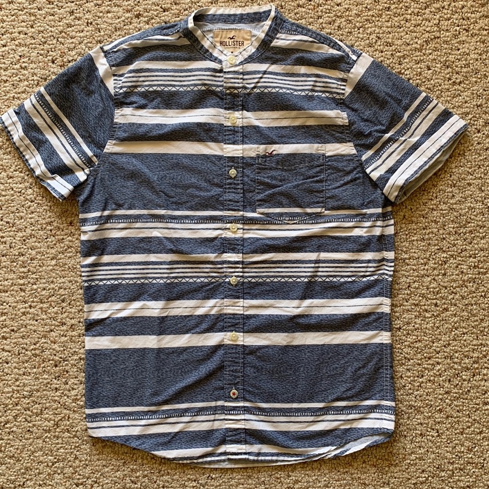Hollister Short Sleeve Button Down Shirt
